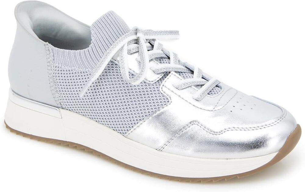 Kenneth Cole REACTION Women's Chic, Silver Knit, Size 9.5